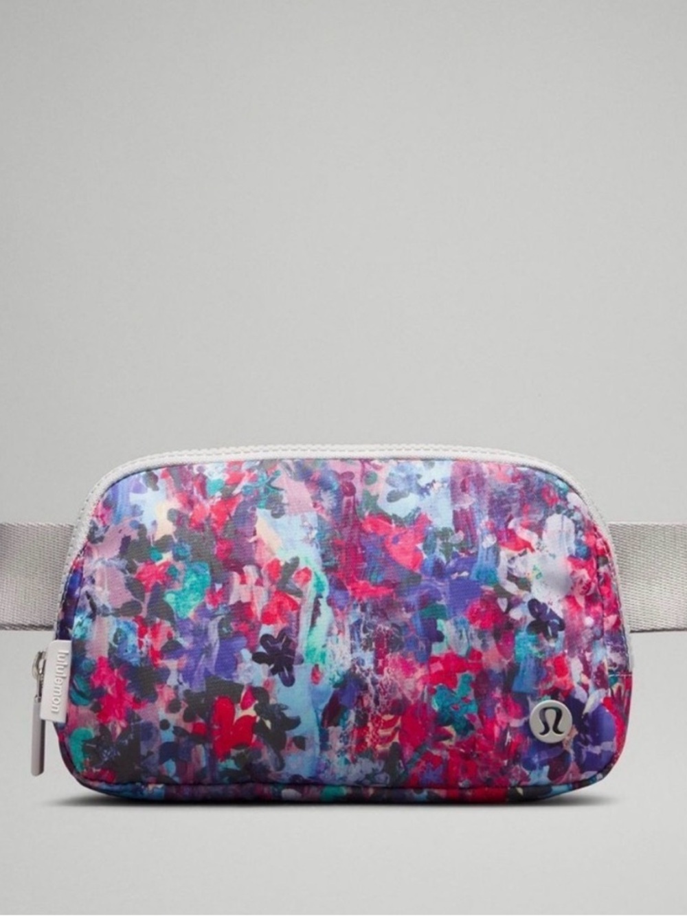 lululemon athletica everywhere belt bag - retired color - flower multi